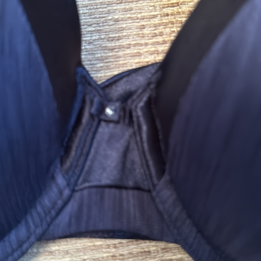 NWT Vanity Fair Bra - Picture 3 of 10
